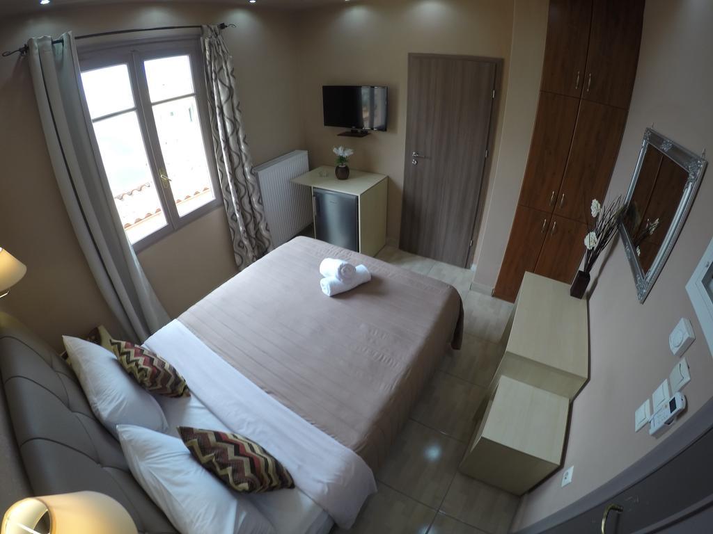 Mideia Hotel Livadeia Luaran gambar